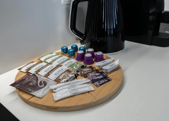 Modern&cozy Garbary With Parking And Balcony By Renters بوزنان