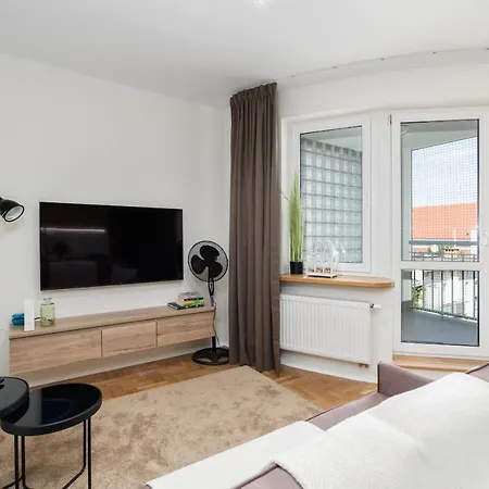 Modern&cozy Garbary With Parking And Balcony By Renters *