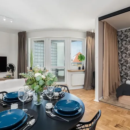 Modern&cozy Garbary With Parking And Balcony By Renters