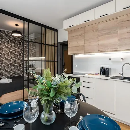 Modern&cozy Garbary With Parking And Balcony By Renters Apartment *