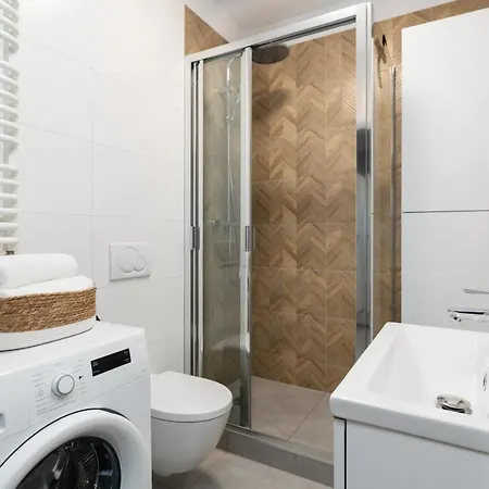 Modern&cozy Garbary With Parking And Balcony By Renters