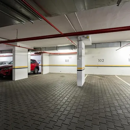 Modern&cozy Garbary With Parking And Balcony By Renters Appartement *