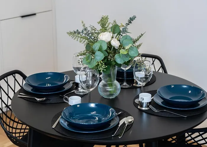 Modern&cozy Garbary With Parking And Balcony By Renters