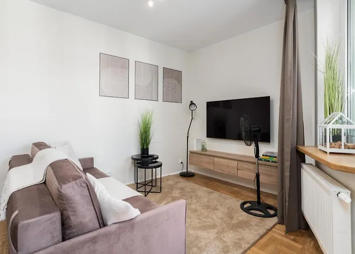 Апартаменты Modern&cozy Garbary With Parking And Balcony By Renters *